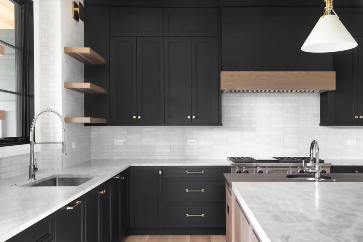 Reasons to Use Backsplash Tiles in Your Kitchen